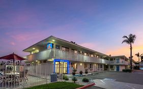 Motel 6-ventura, Ca - Beach